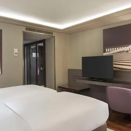 Отель Hiltonsa