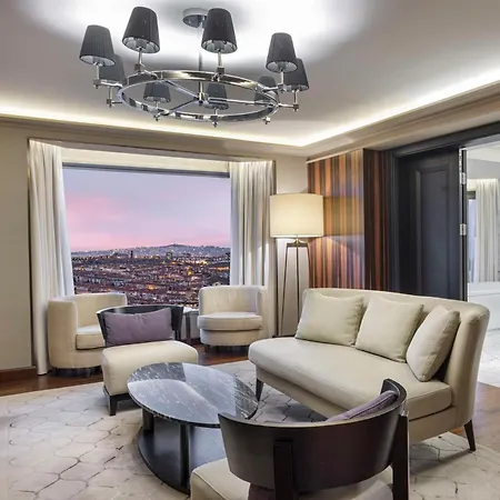 Отель Hiltonsa 5*
